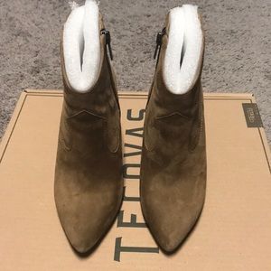 Vince Camuto Movinta Booties